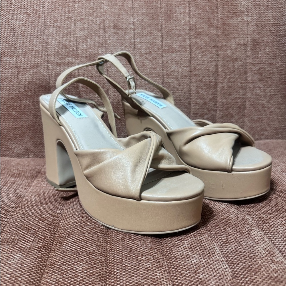 Steve Madden Tan Platform Sandals